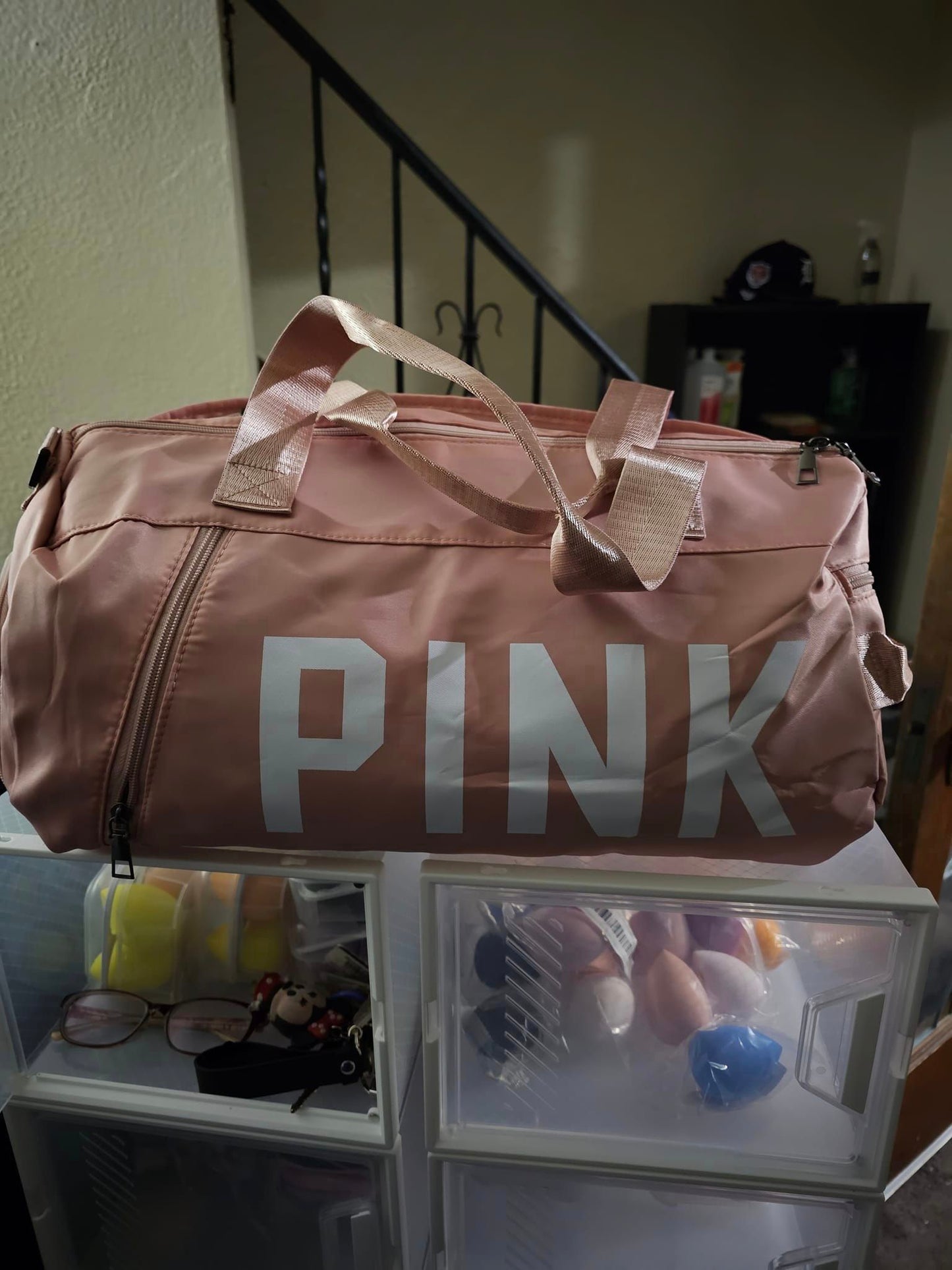 Gym Bag for Women Men, Cute Small Duffle Bag Aesthetic Sports Handbag, Waterproof Gym Tote Bag Portable Fitness Shoulder Bag for Sports Travel