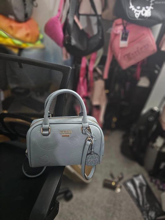 Guess  Purse