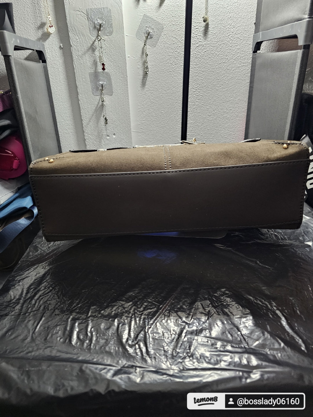 GUESS PURSE